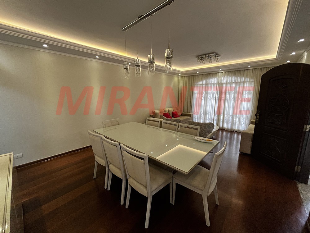Sobrado de 268m² com 4 quartos em Jardim São Paulo