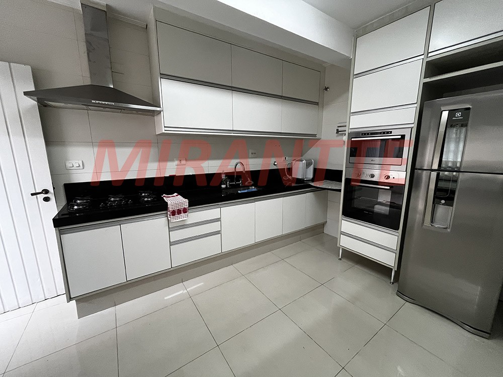 Sobrado de 268m² com 4 quartos em Jardim São Paulo