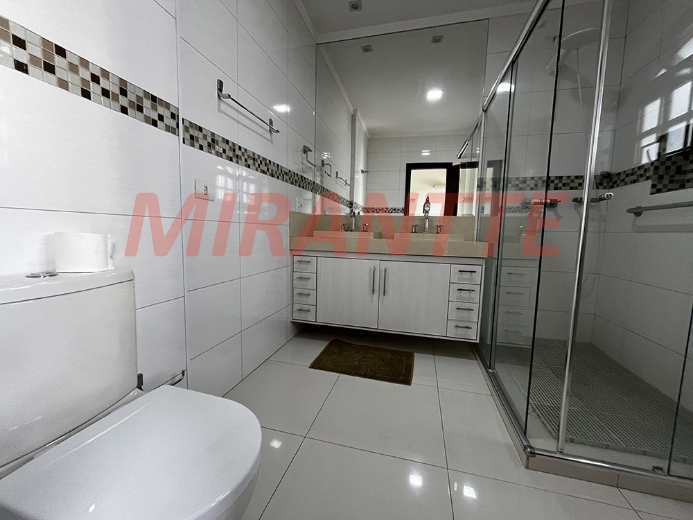 Sobrado de 268m² com 4 quartos em Jardim São Paulo