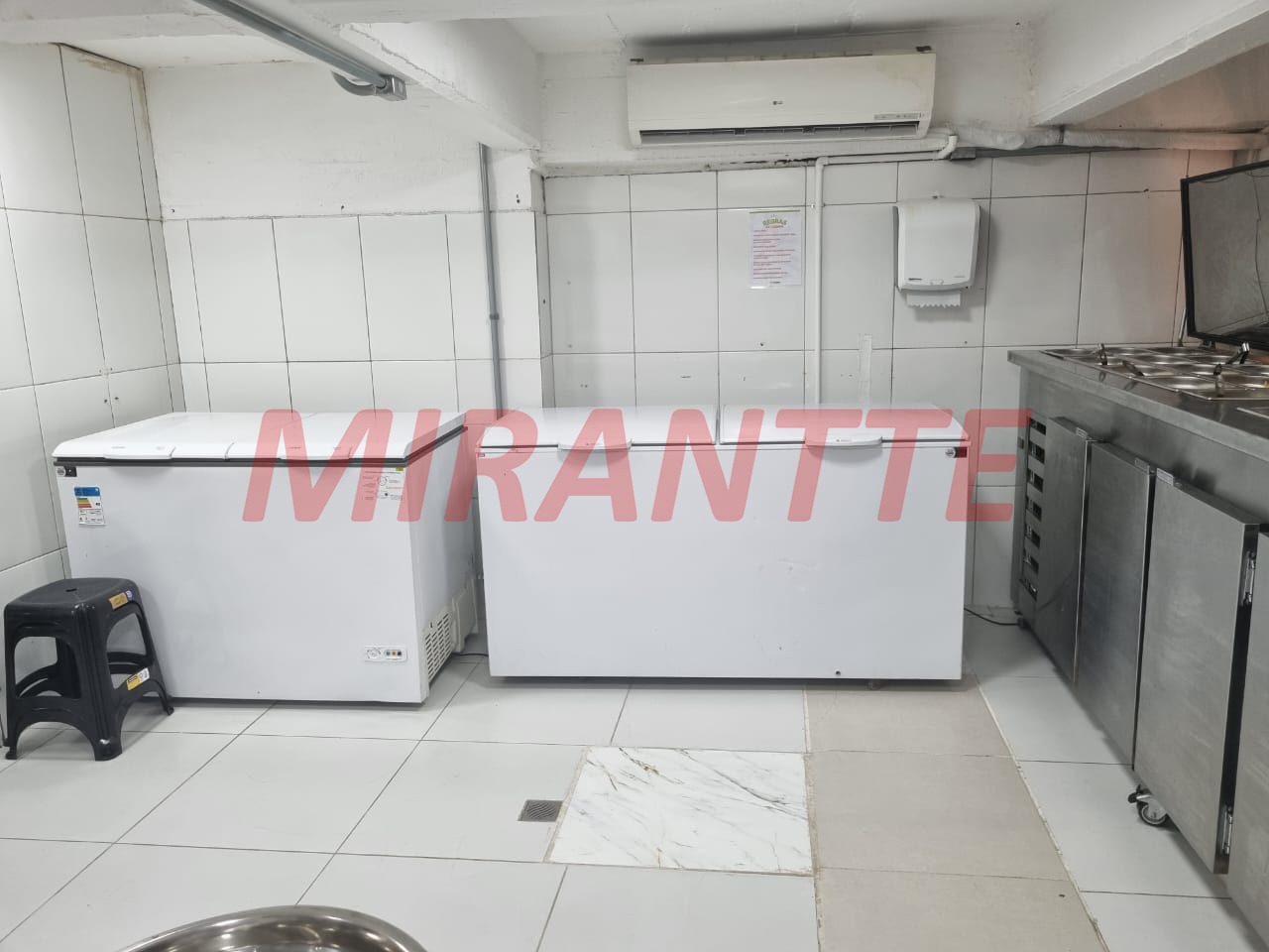 Comercial de 242m² em República