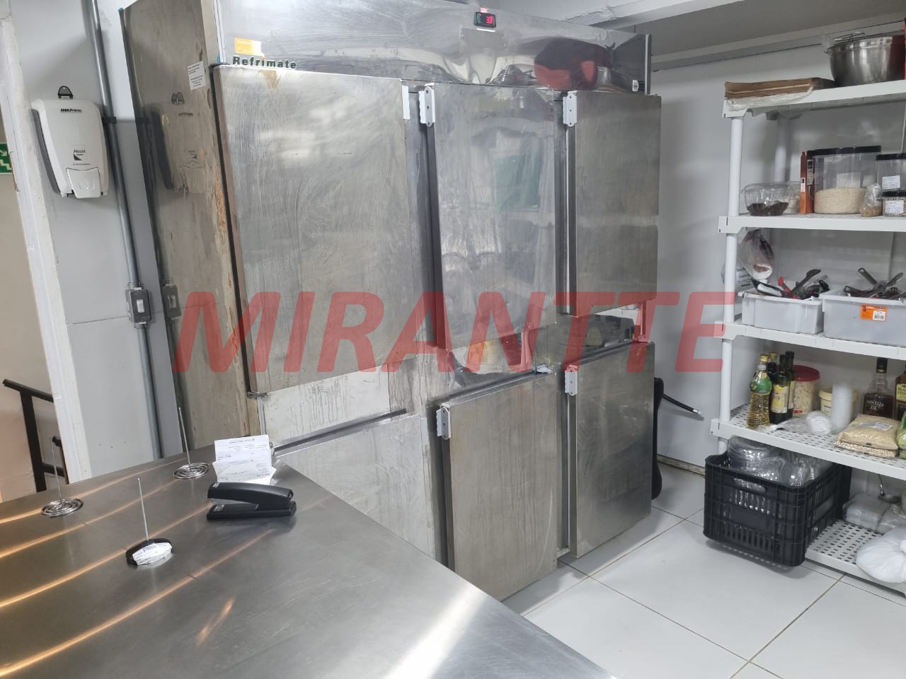 Comercial de 242m² em República