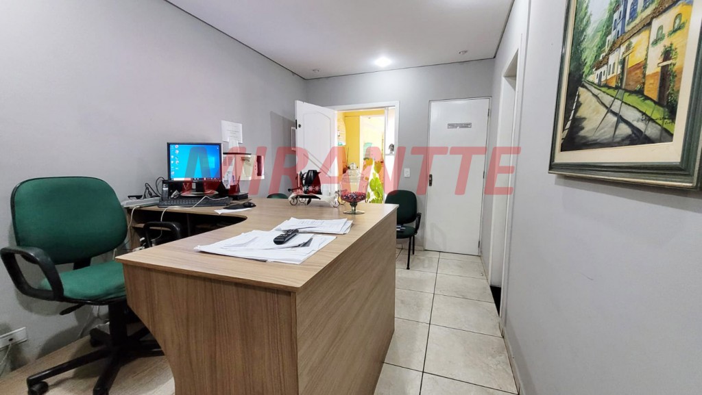 Sobrado de 250m² com 3 quartos em Jardim Santa Francisca