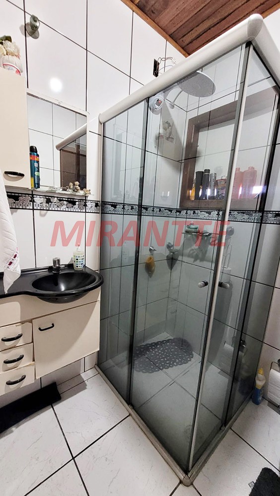 Sobrado de 250m² com 3 quartos em Jardim Santa Francisca