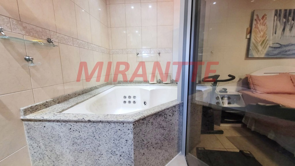 Sobrado de 250m² com 3 quartos em Jardim Santa Francisca