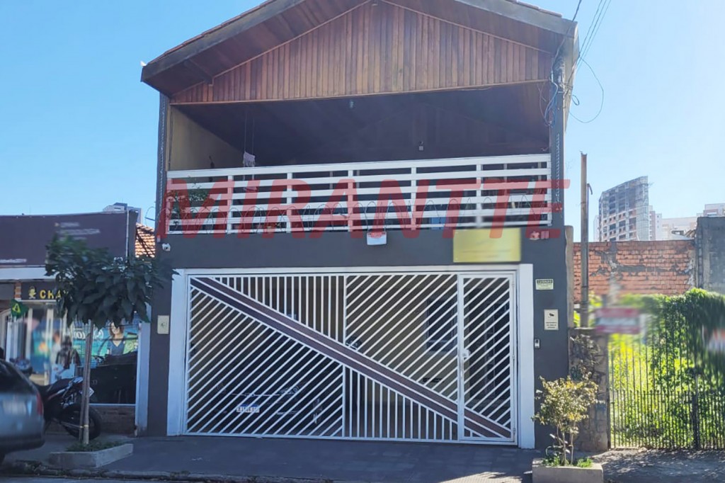 Sobrado de 250m² com 3 quartos em Jardim Santa Francisca