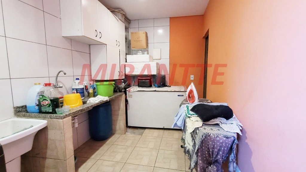 Sobrado de 250m² com 3 quartos em Jardim Santa Francisca