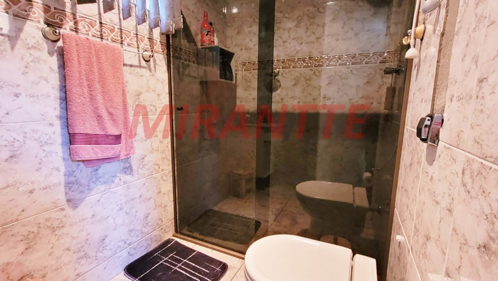 Sobrado de 250m² com 3 quartos em Jardim Santa Francisca