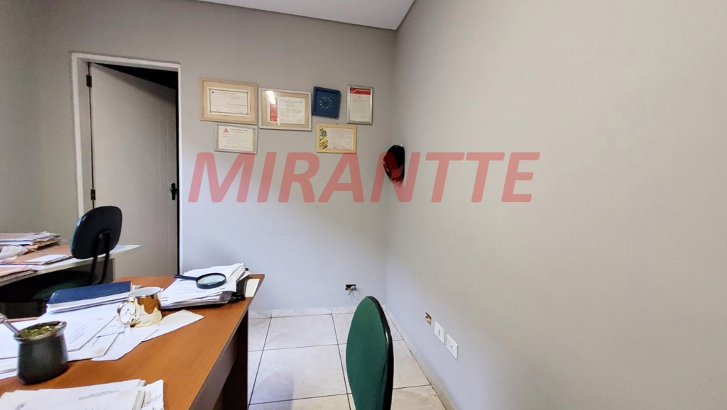 Sobrado de 250m² com 3 quartos em Jardim Santa Francisca
