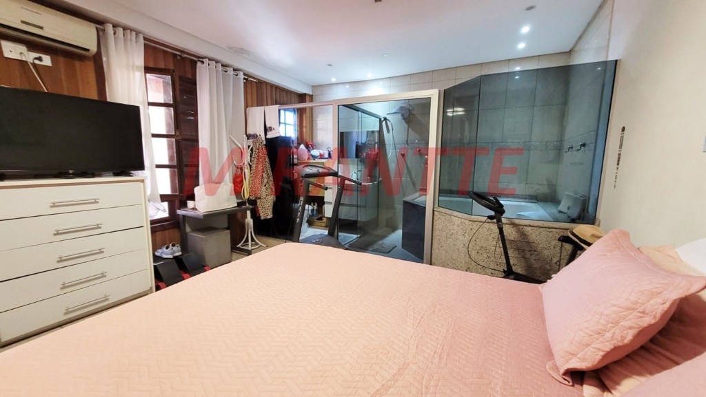Sobrado de 250m² com 3 quartos em Jardim Santa Francisca