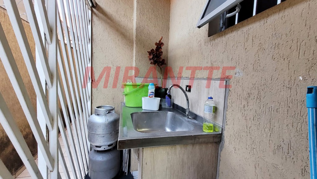 Sobrado de 250m² com 3 quartos em Jardim Santa Francisca
