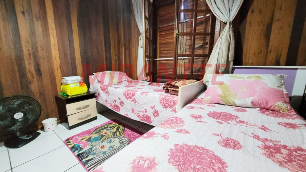 Sobrado de 250m² com 3 quartos em Jardim Santa Francisca