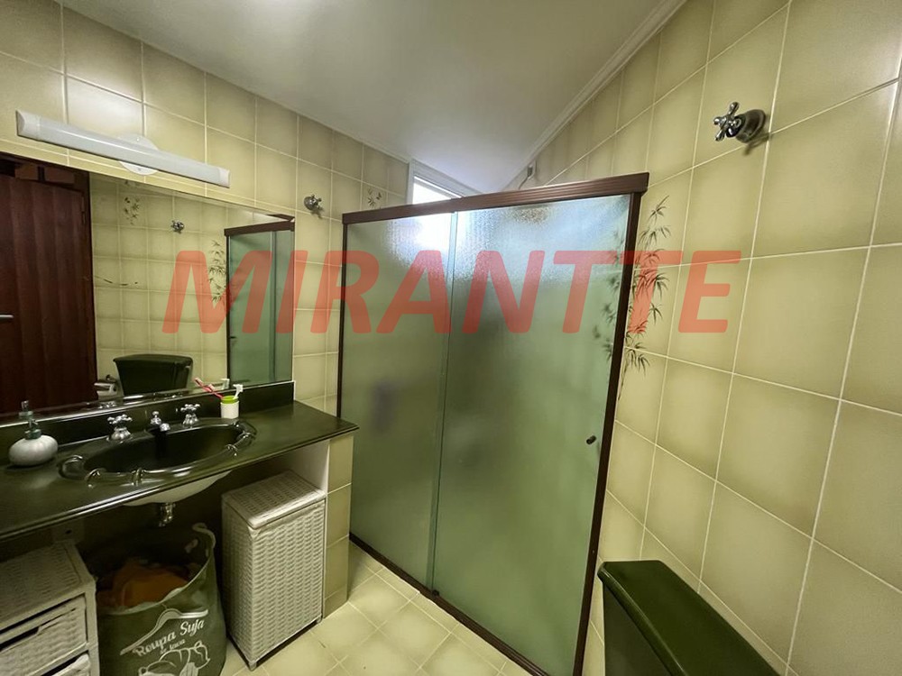 Sobrado de 229m² com 3 quartos em Serra Da Cantareira