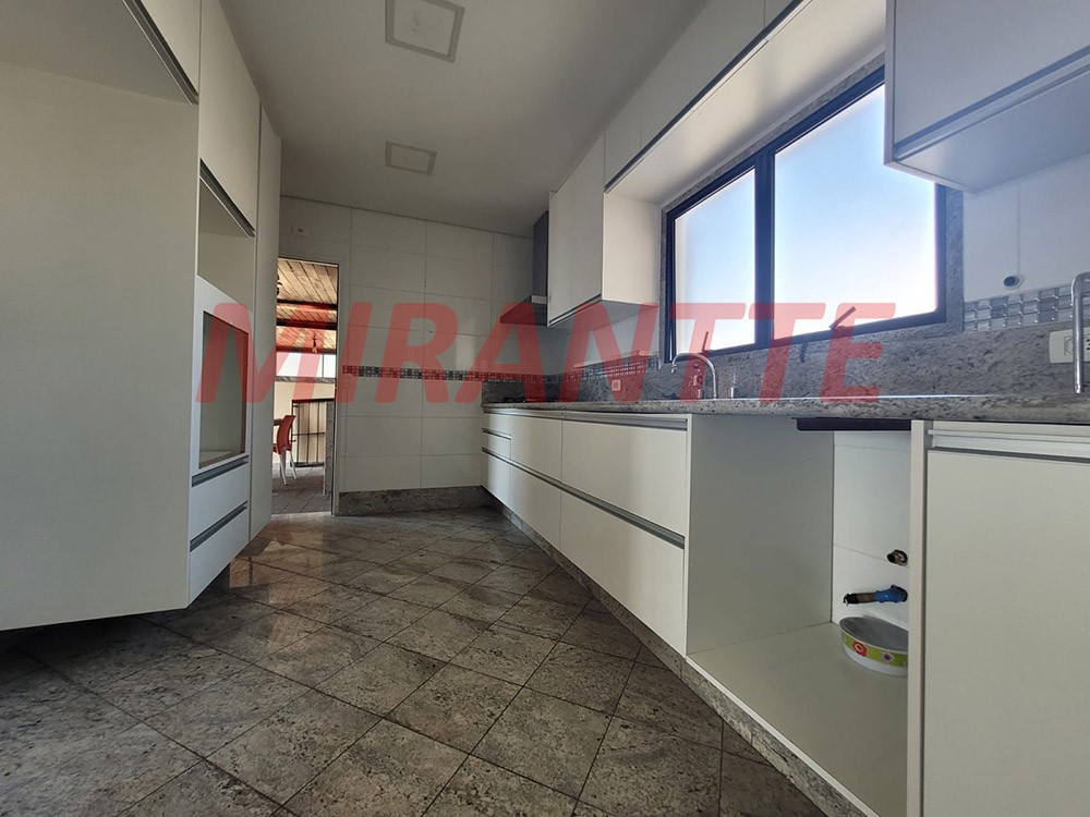 Cobertura de 280m² com 4 quartos em Santana