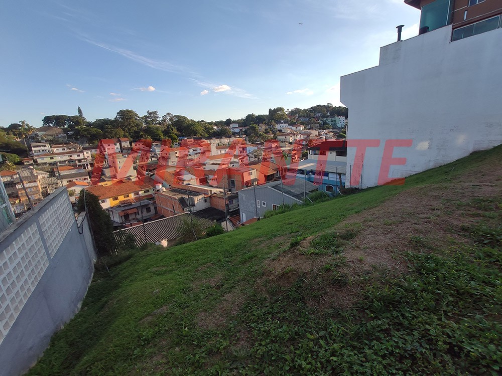 Terreno de 300m² em Horto Florestal