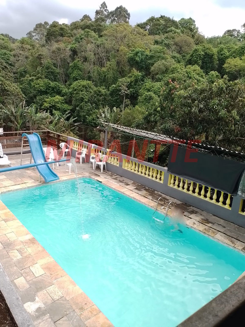 ChÁcara com 4 quartos em Furnas