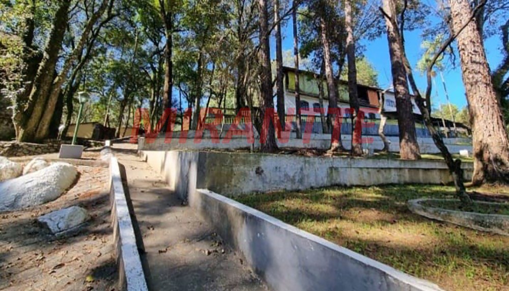 ChÁcara com 4 quartos em Furnas