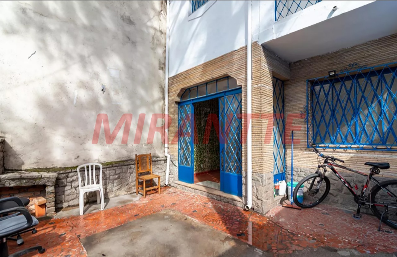 Sobrado de 180m² com 3 quartos em Santana