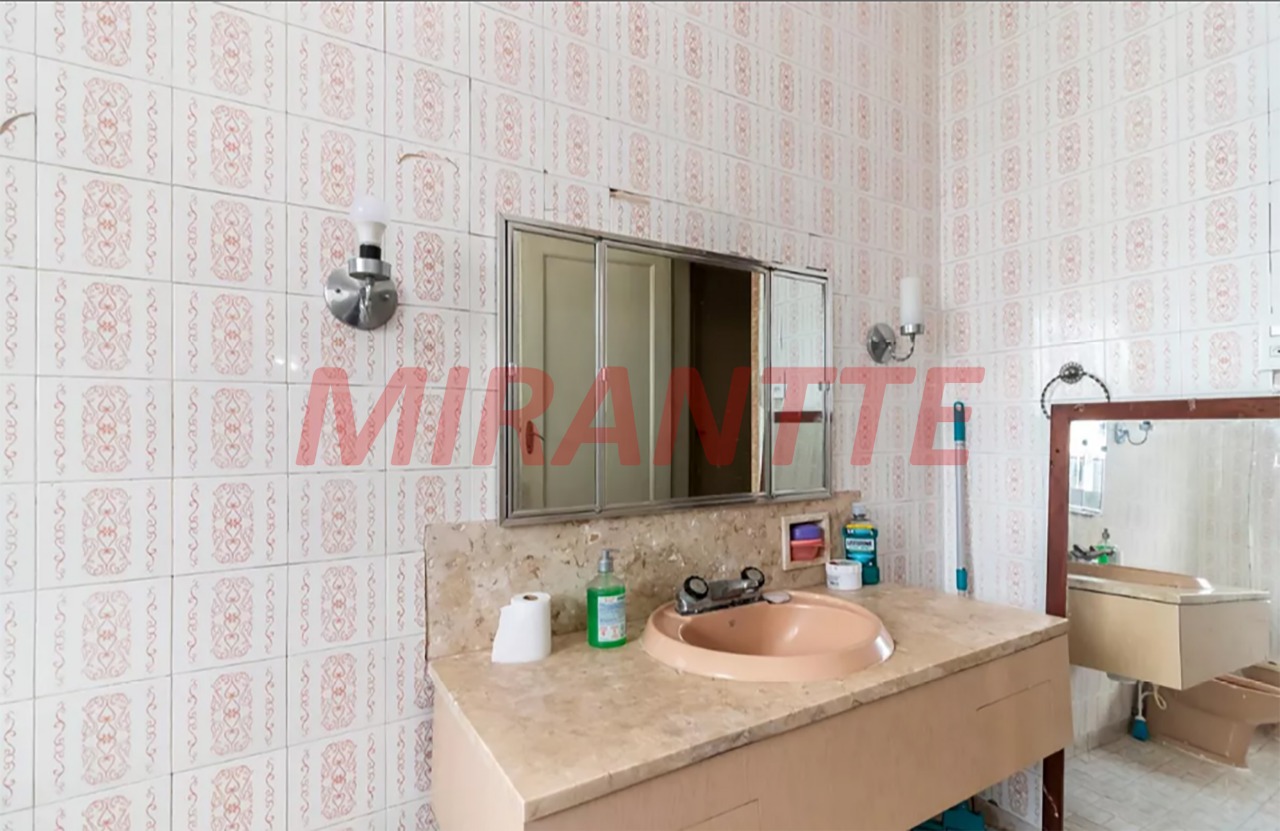 Sobrado de 180m² com 3 quartos em Santana