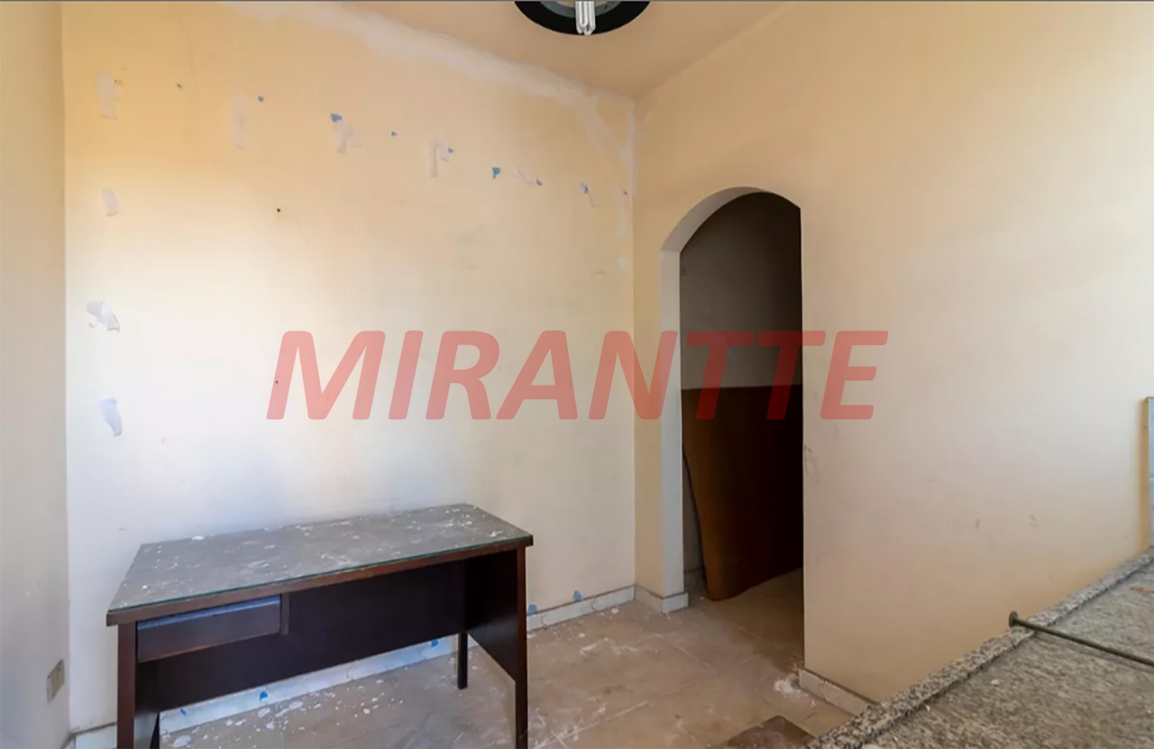 Sobrado de 180m² com 3 quartos em Santana