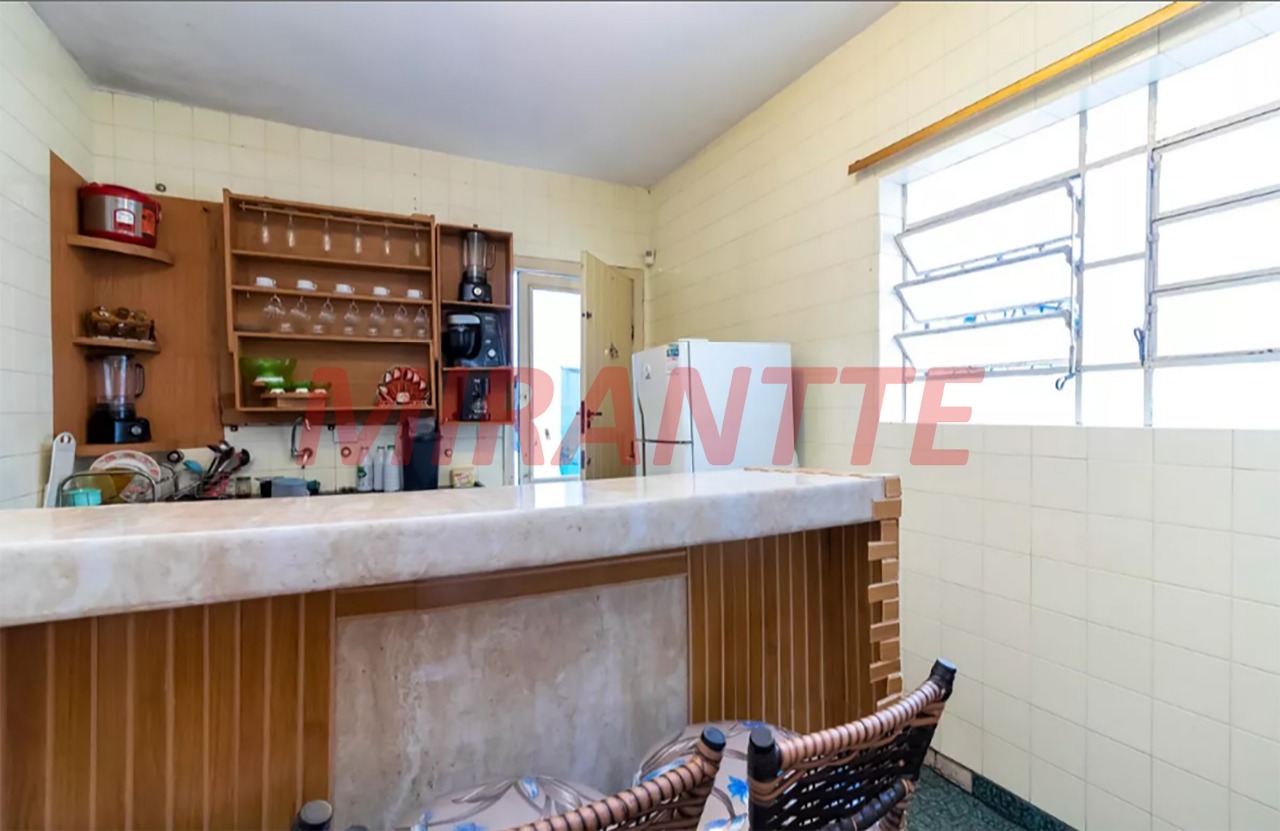 Sobrado de 180m² com 3 quartos em Santana
