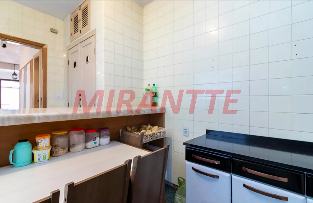 Sobrado de 180m² com 3 quartos em Santana