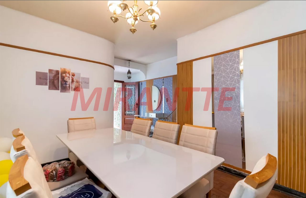 Sobrado de 180m² com 3 quartos em Santana