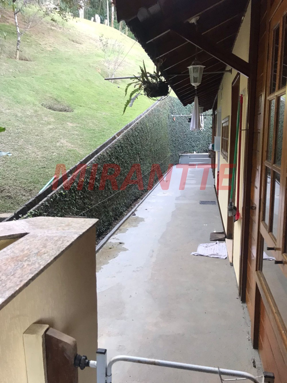 Sobrado de 175m² com 6 quartos em Serra Da Cantareira