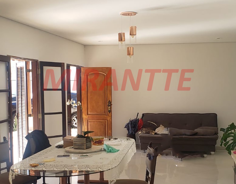 Casa terrea de 130m² com 3 quartos em Santana