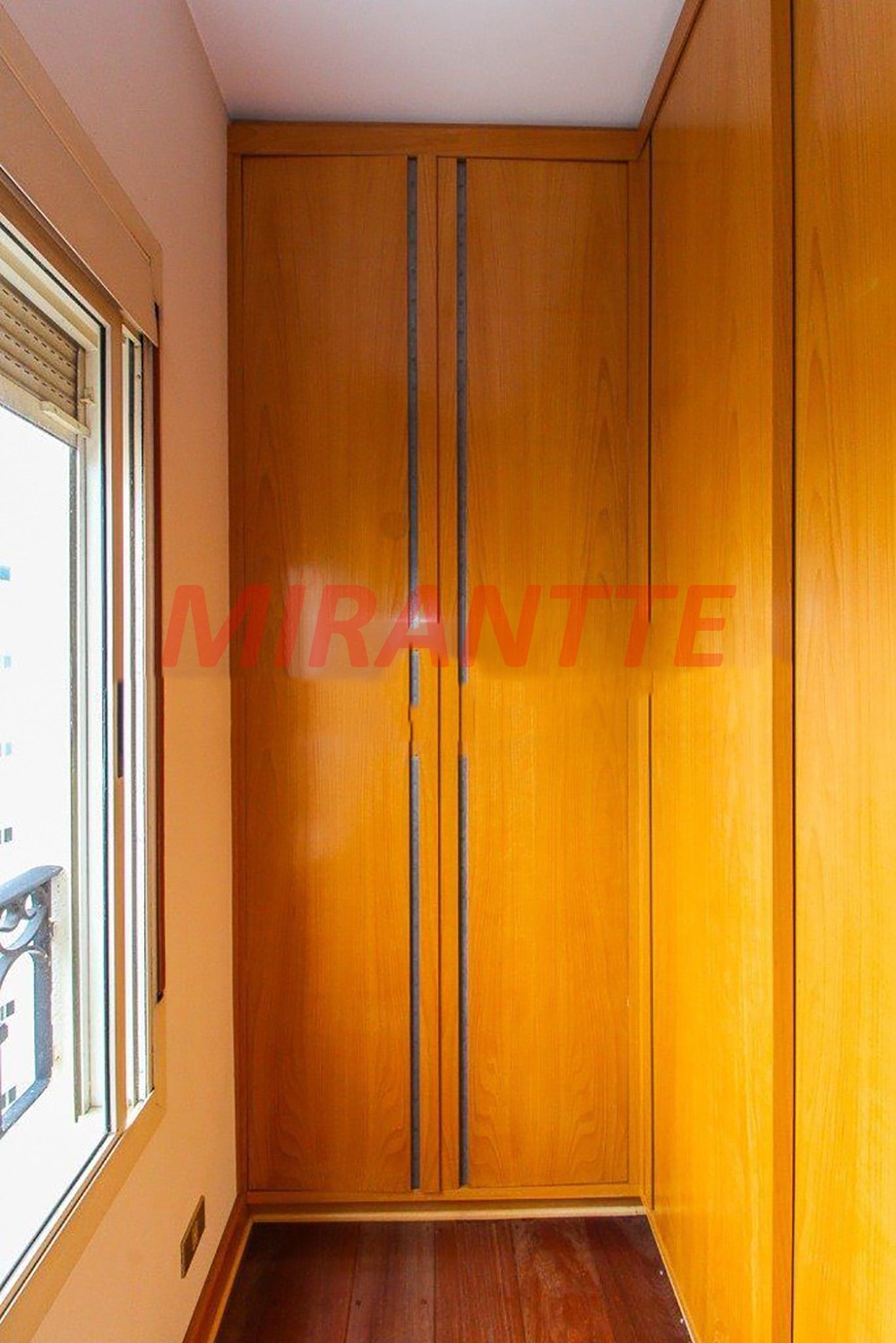 Apartamento de 275m² com 4 quartos em Higienópolis