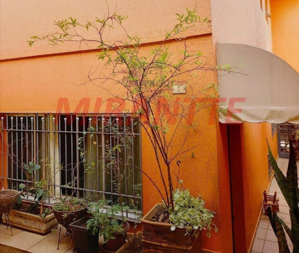Sobrado de 260m² com 3 quartos em Casa Verde