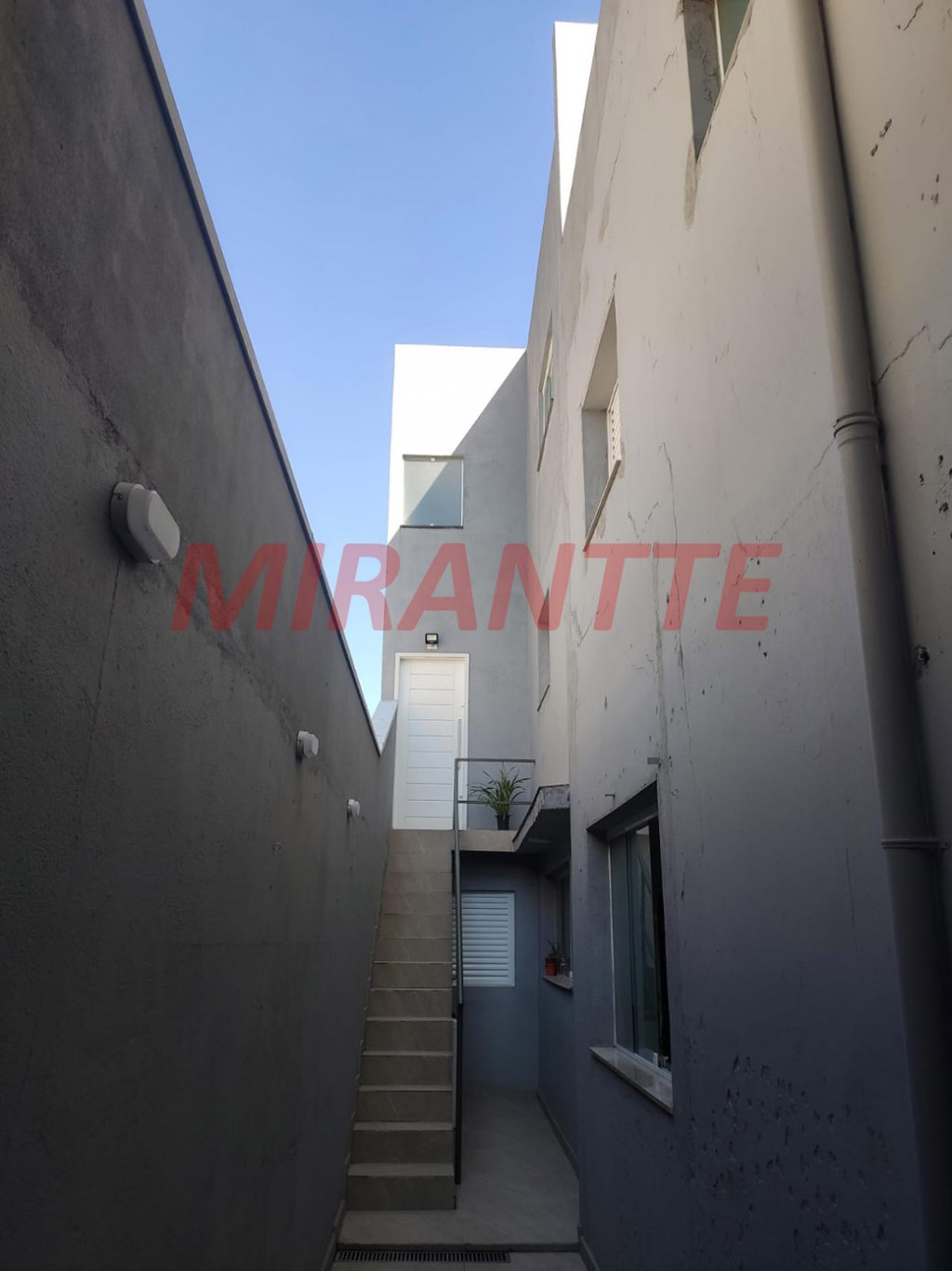 Sobrado de 181m² com 5 quartos em Casa Verde