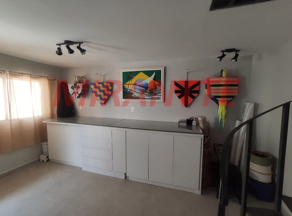 Sobrado de 181m² com 5 quartos em Casa Verde