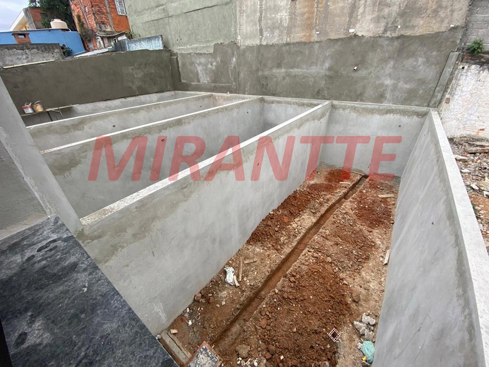 Sobrado de 160m² com 3 quartos em Limão