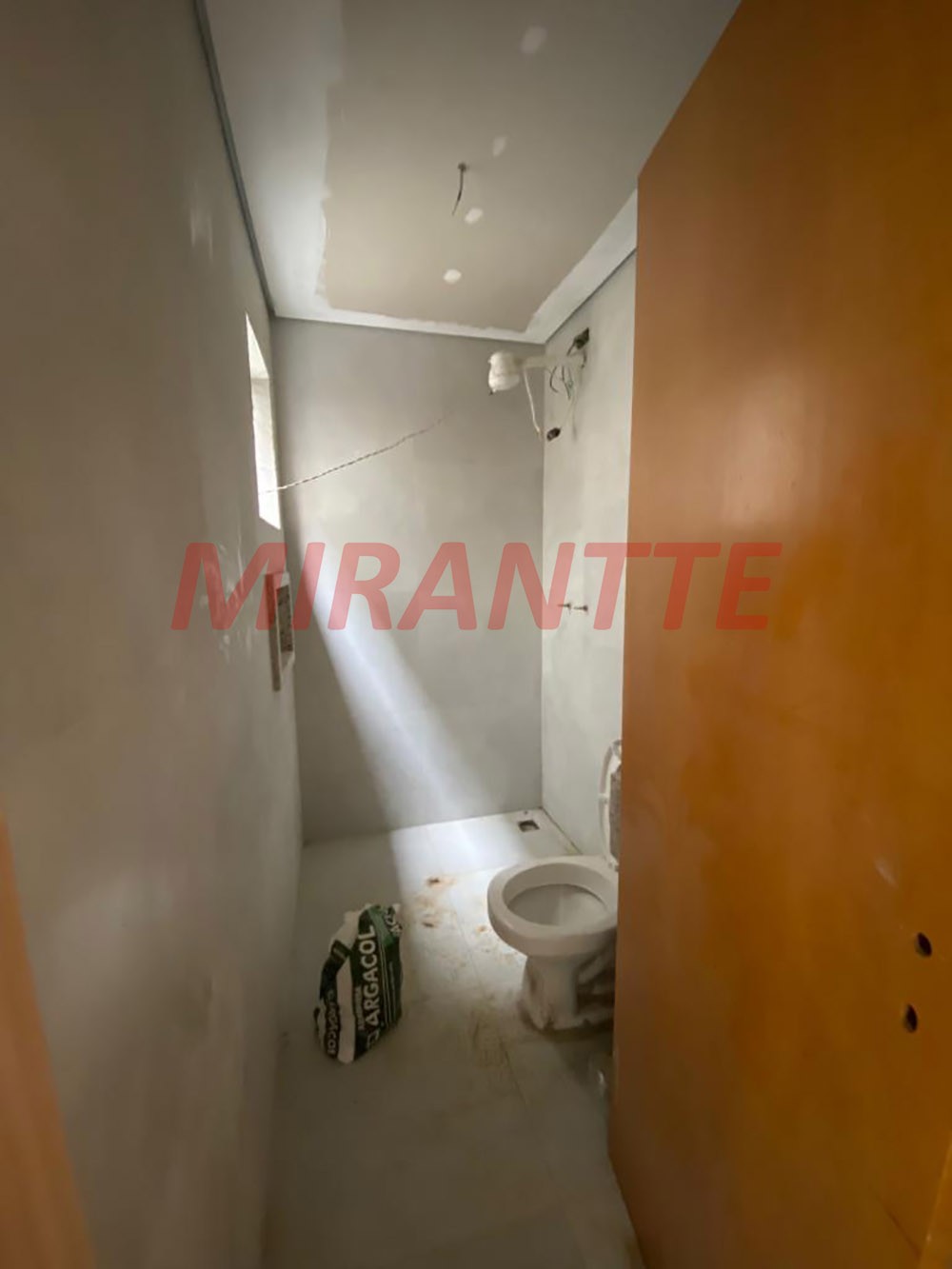 Sobrado de 160m² com 3 quartos em Limão