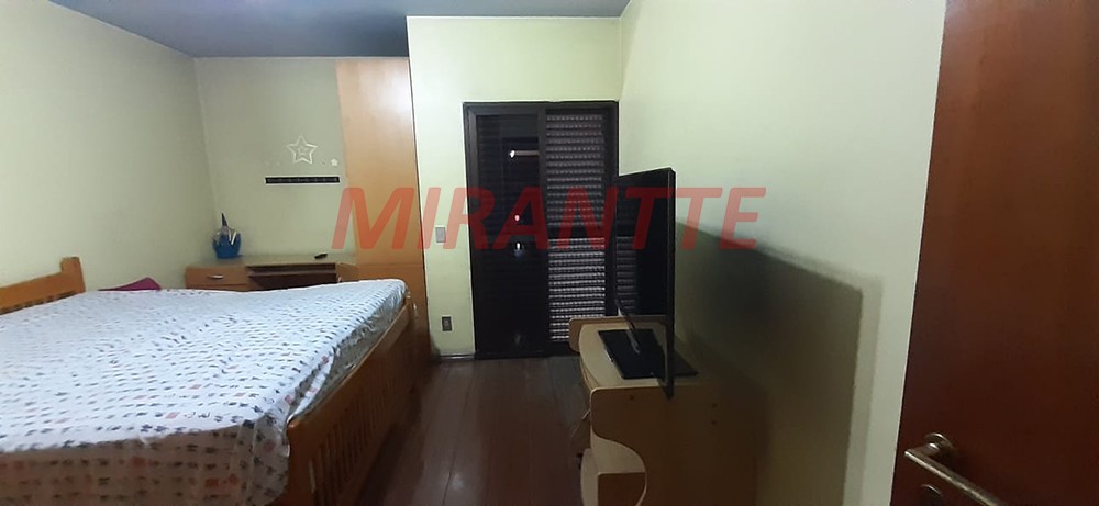 Sobrado de 300m² com 4 quartos em Vila Constança