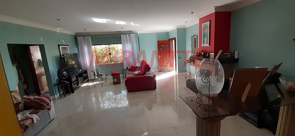 Sobrado de 300m² com 4 quartos em Vila Constança