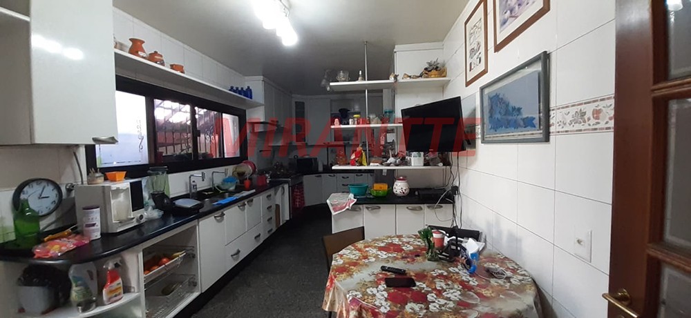 Sobrado de 300m² com 4 quartos em Vila Constança