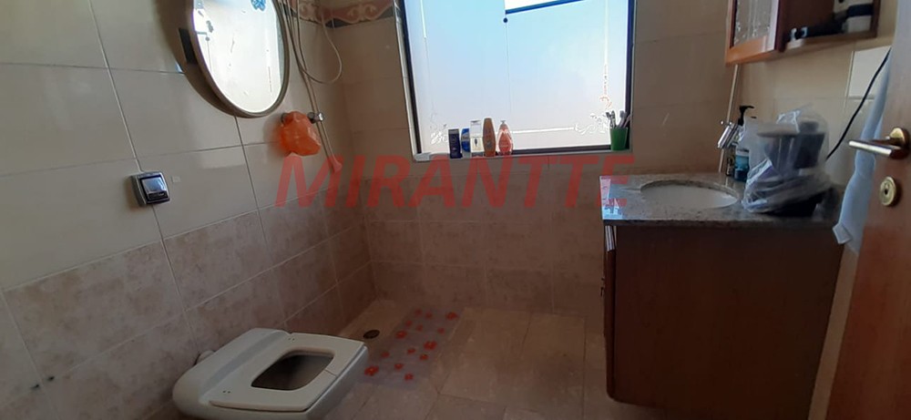 Sobrado de 300m² com 4 quartos em Vila Constança