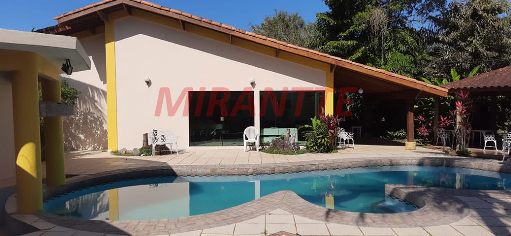 Casa terrea de 212m² com 4 quartos em Praia de Pernambuco