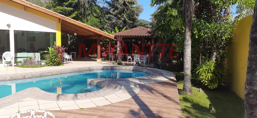 Casa terrea de 212m² com 4 quartos em Praia de Pernambuco