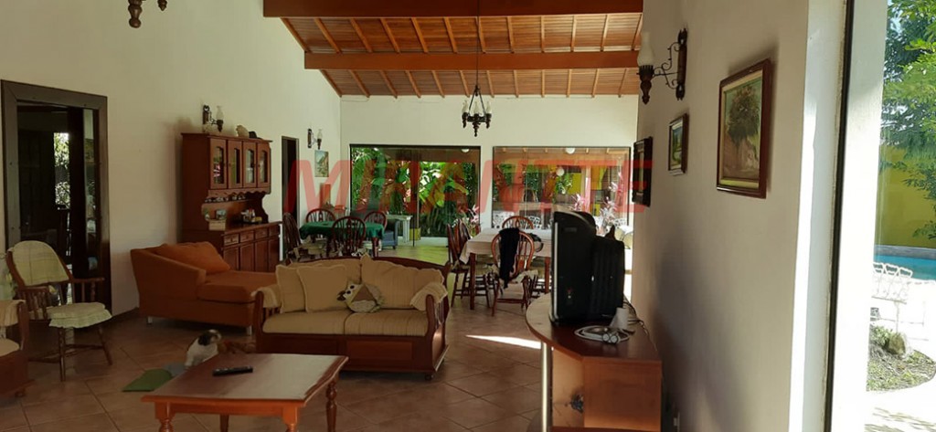 Casa terrea de 212m² com 4 quartos em Praia de Pernambuco