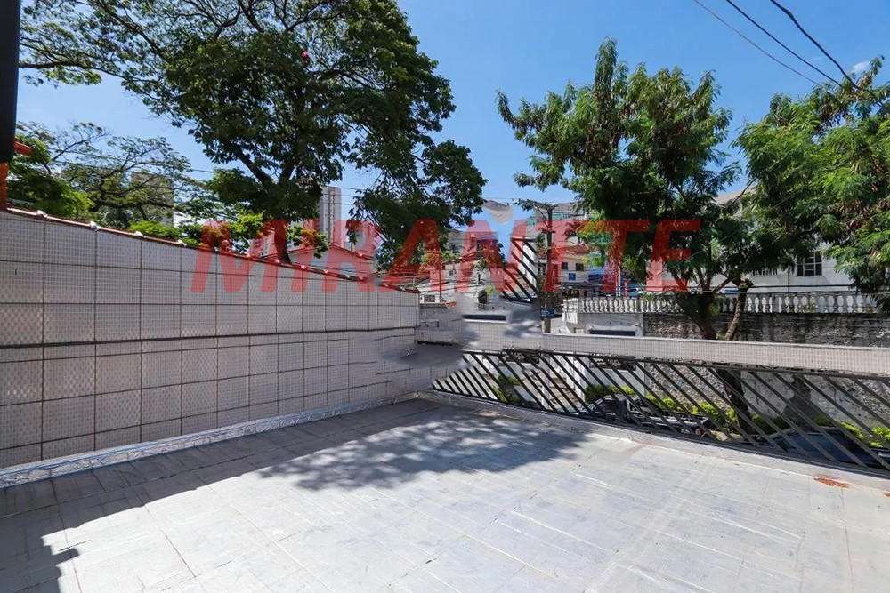 Sobrado de 300m² com 3 quartos em Imirim