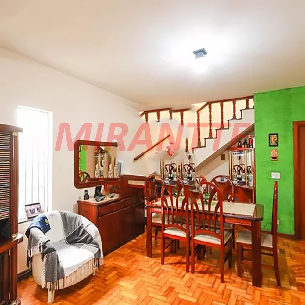 Sobrado de 300m² com 3 quartos em Imirim