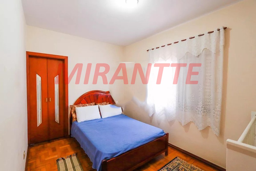 Sobrado de 300m² com 3 quartos em Imirim