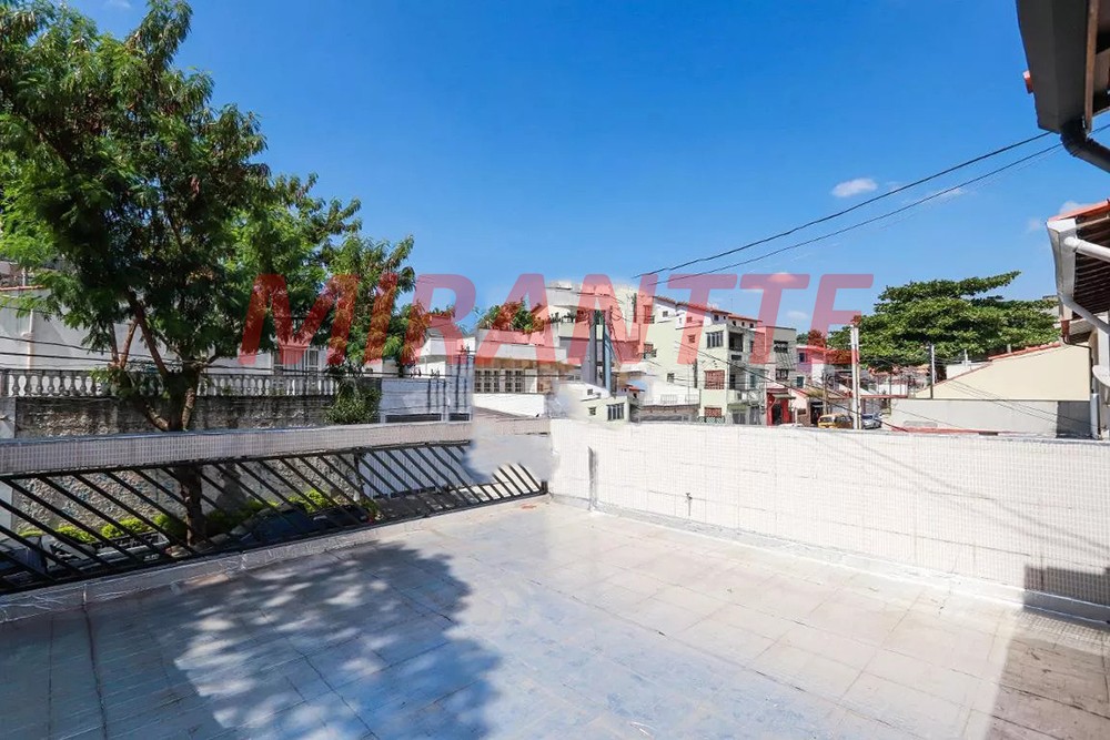 Sobrado de 300m² com 3 quartos em Imirim