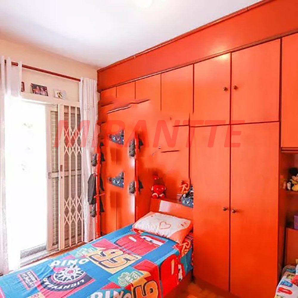 Sobrado de 300m² com 3 quartos em Imirim