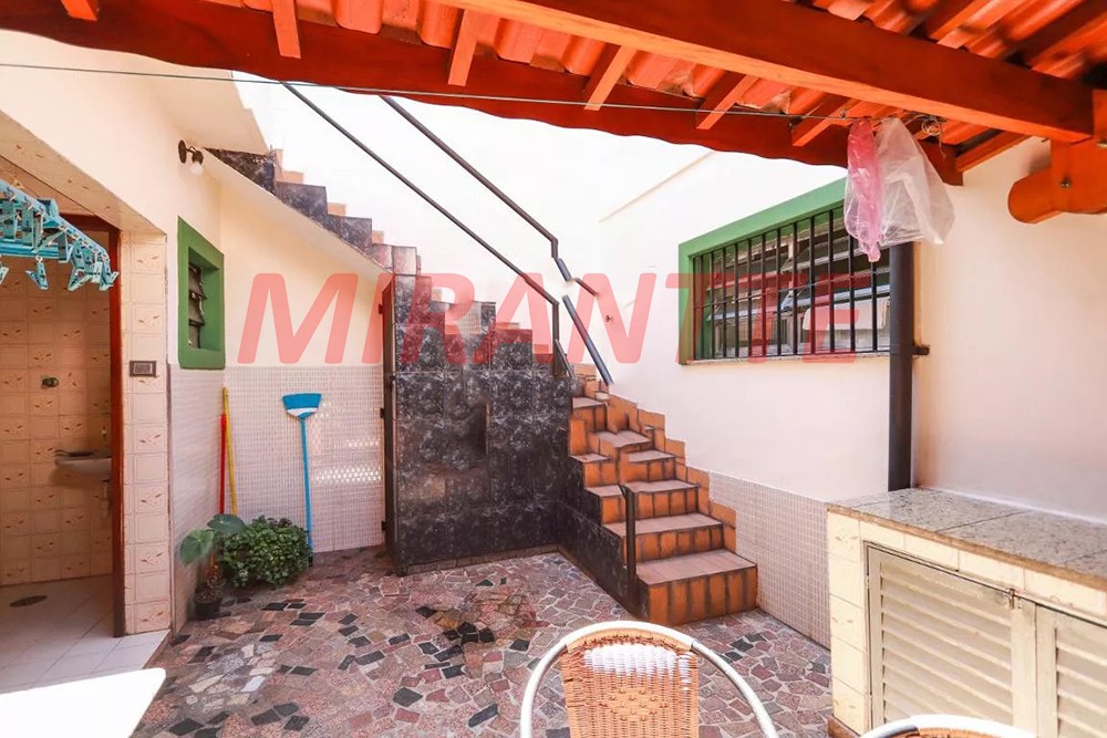 Sobrado de 300m² com 3 quartos em Imirim