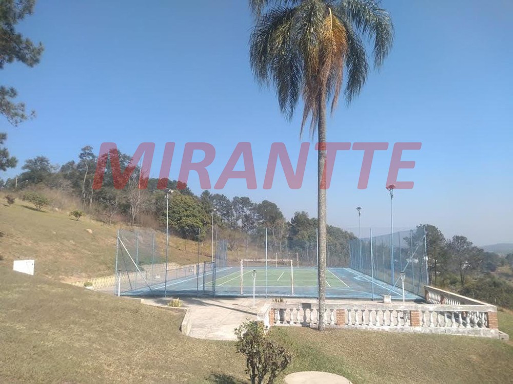 ChÁcara de 3500m² com 3 quartos em CENTRO