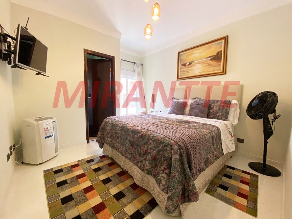 Sobrado de 190m² com 3 quartos em Vila Rosália