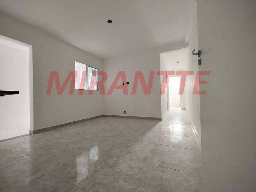 Apartamento de 44m² com 2 quartos em Freguesia do